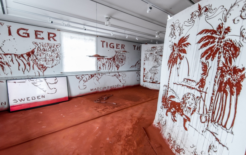 Vi ser tillbaka i arkivet och minns: Smoke in the Eye – A Space Invader in the Colonial Archive