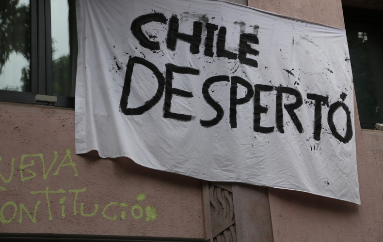 Culture in agony. The situation of cultural workers in Chile